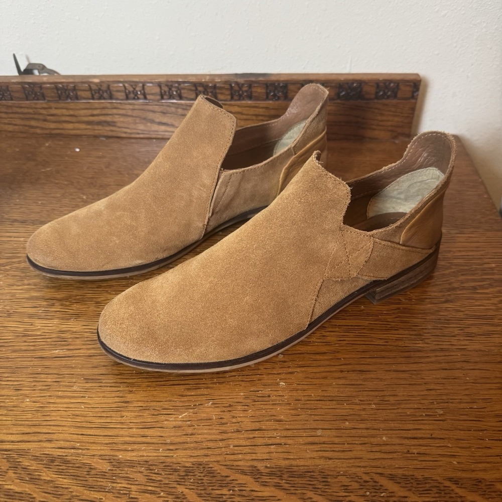 DIBA True Womens 10 Tan Suede Ankle Booties Slip On Block Heel Made Italy